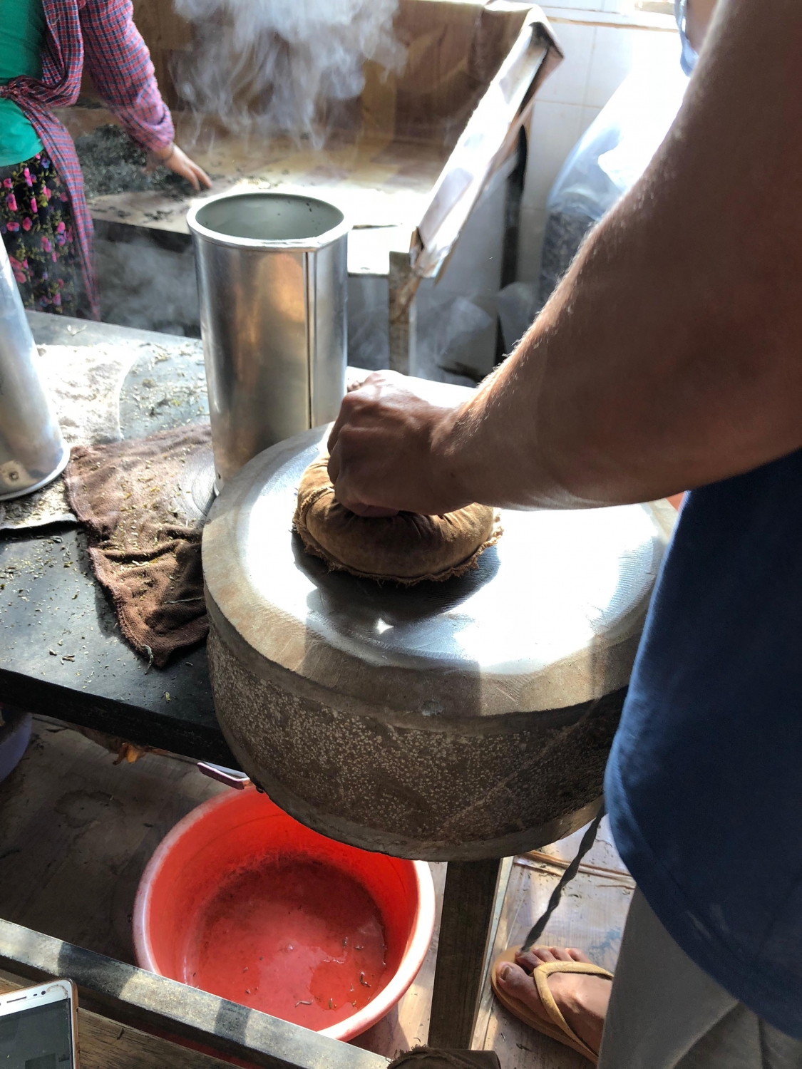 Steaming the cylinders and shaping