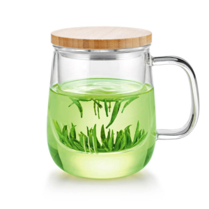 Samadoyo-Glass Tea Mug With Infuser with bamboo lid with loose tea leaves